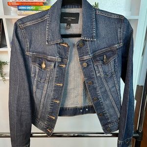 BANANA REPUBLIC | Essential Jean Jacket